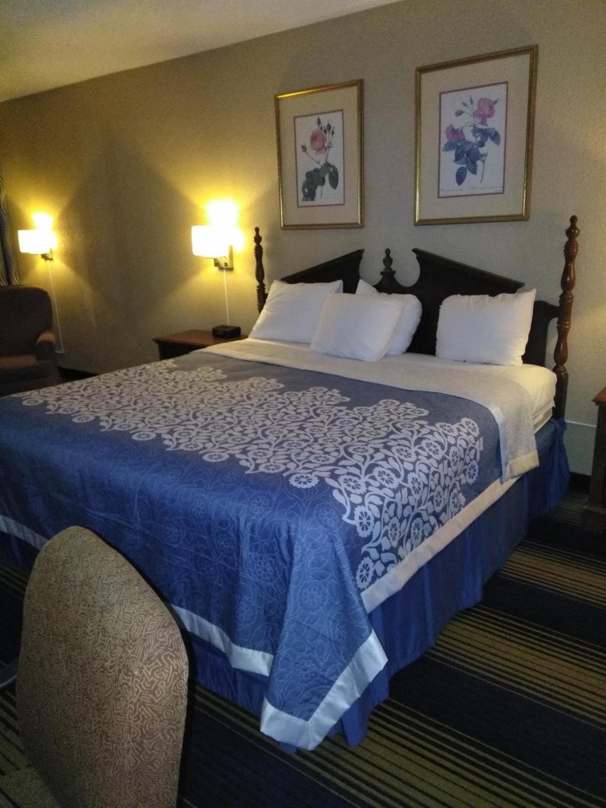 Days Inn by Wyndham Perry Near Fairgrounds