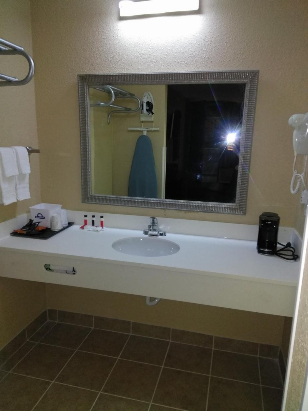 Days Inn by Wyndham Perry Near Fairgrounds Main image